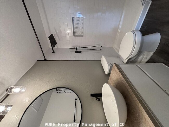 Building Photo - Updated 1 bedroom/1 bath condo!!
