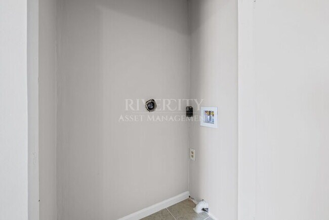 Building Photo - A Frayser Gem!!!! Section 8 Welcomed !!!!