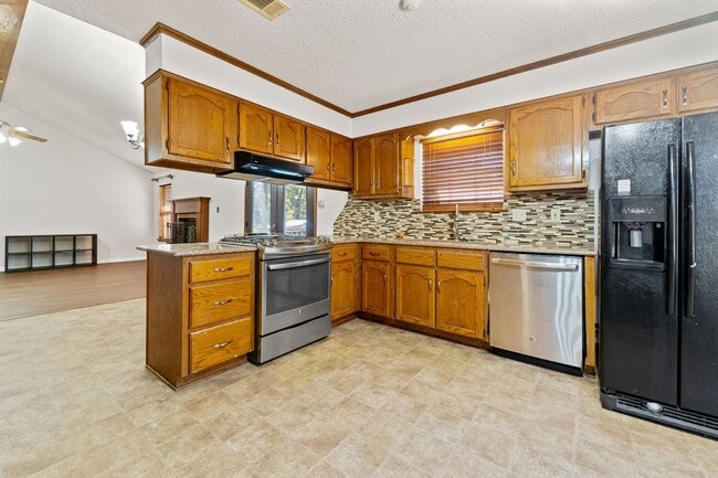 Building Photo - 3/2 Sherwood