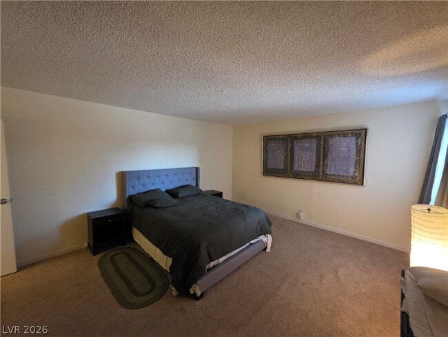 Building Photo - 750 S Royal Crest Cir