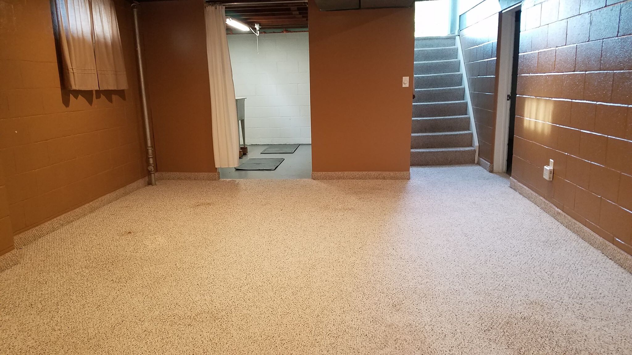 main basement room / extra living room - 2717 Post Ave