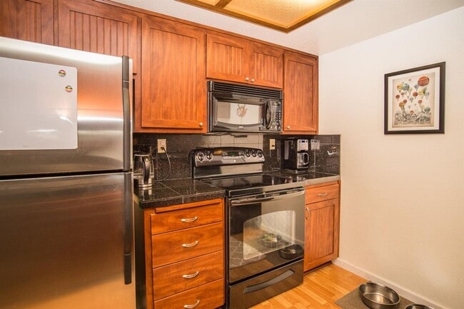 Building Photo - Southwest Woodland Home For Rent