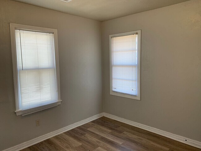 Building Photo - 2937 NW 45th St