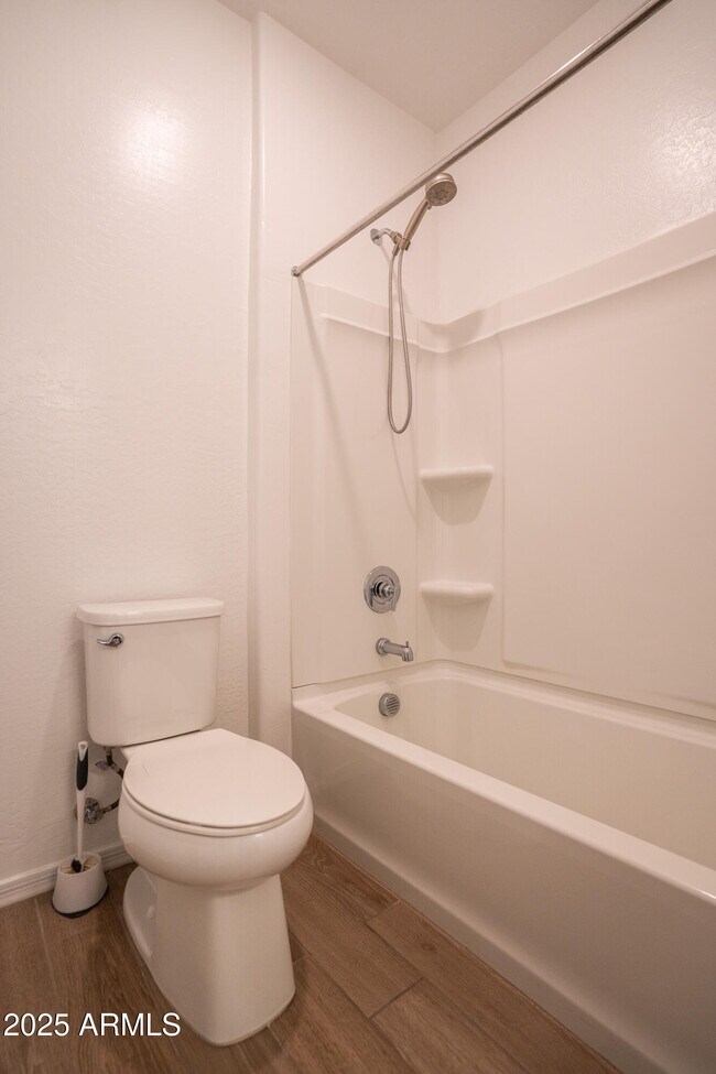 Building Photo - 4368 N Pioneer Dr