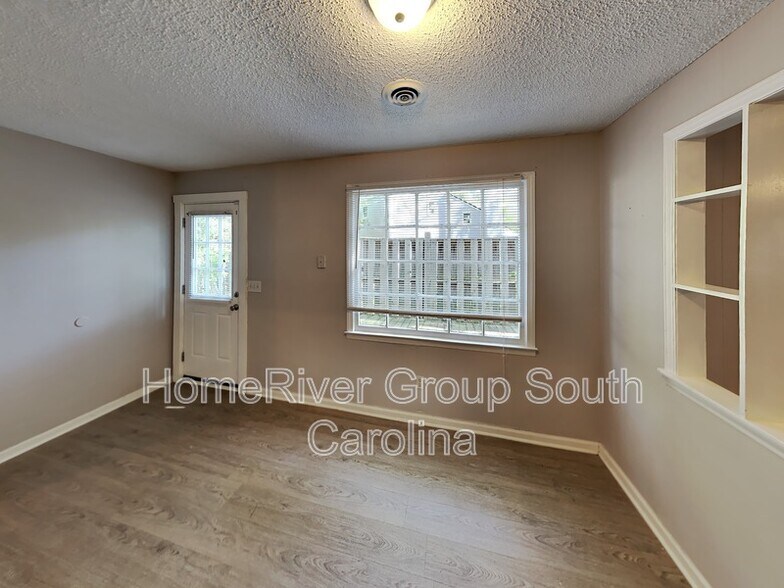 Building Photo - 206 Cable Head Rd