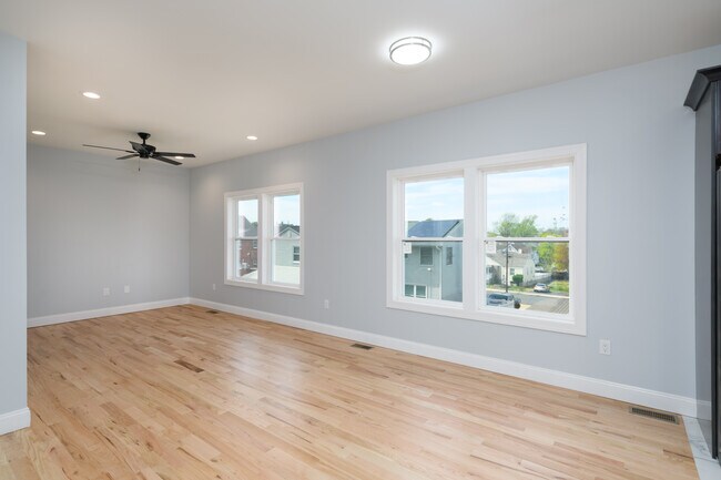 Building Photo - 314 Bordentown Ave