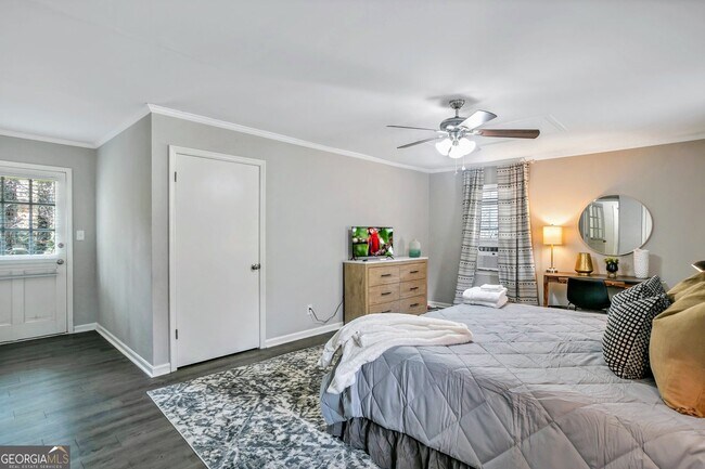 Building Photo - 65 Juliana Dr