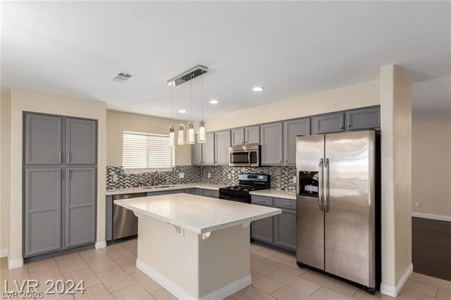 Building Photo - 9424 Deer Lodge Ln