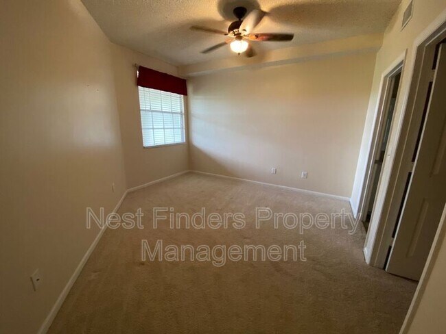 Building Photo - 1050 Bella Vista Blvd