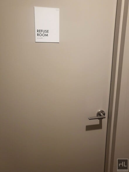 Building Photo - A 40 Road