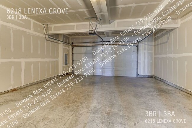 Building Photo - $500 OFF the first month of rent! Brand ne...