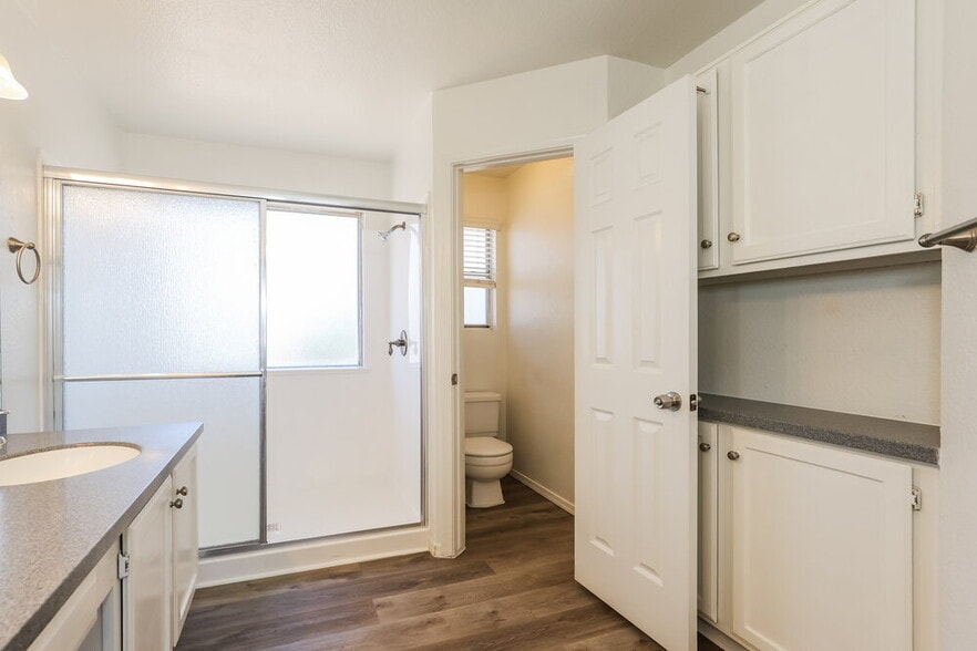 Building Photo - 4214 E Saltsage Dr