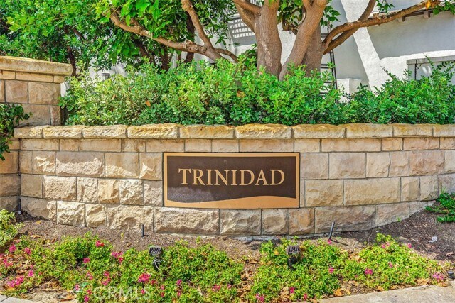 Building Photo - 1 Calle Viveza