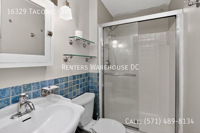 Building Photo - 16329 Taconic Cir