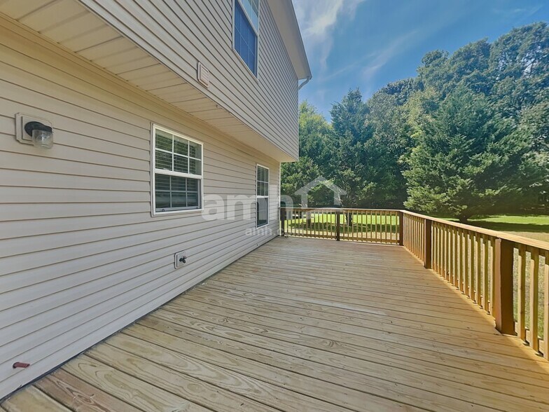 Building Photo - 1001 Finley Ct