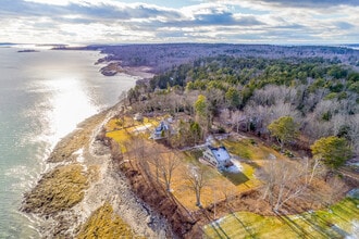 Building Photo - 14 Artist Point Rd