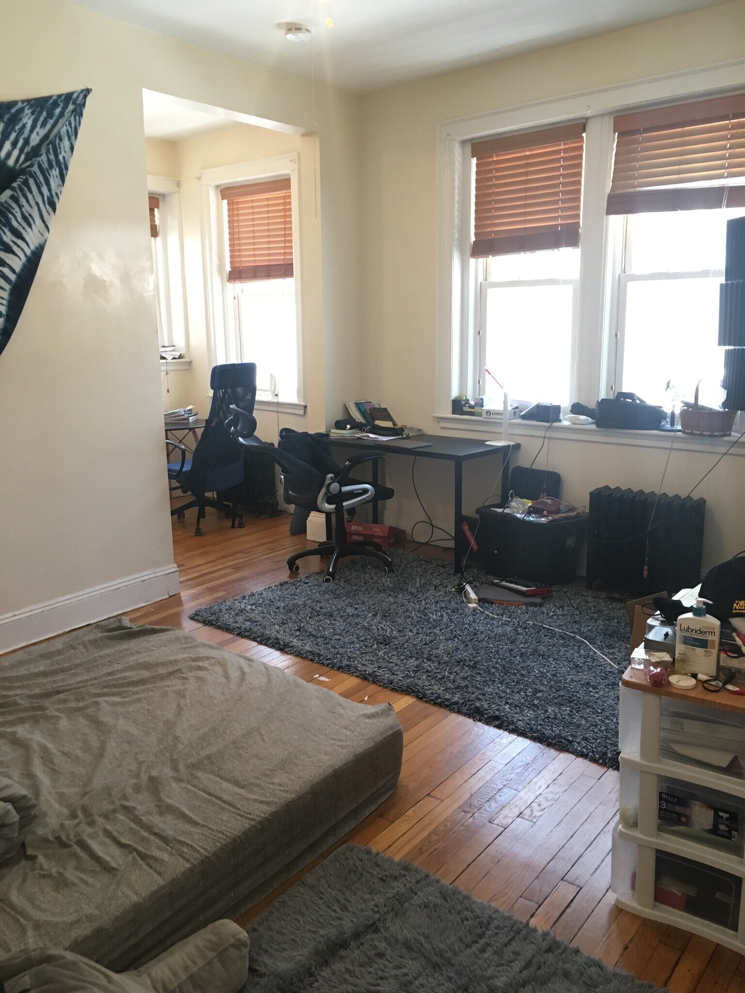 Building Photo - 52 Strathmore Rd