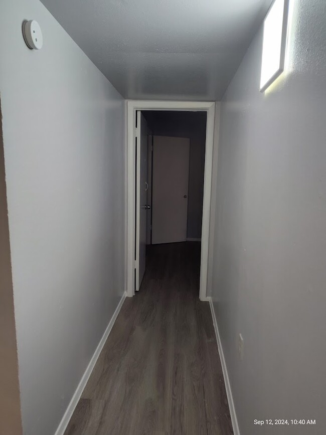 Building Photo - 7404 Hanzi Dr