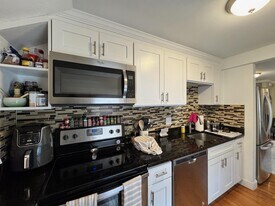 Building Photo - 25 4th St