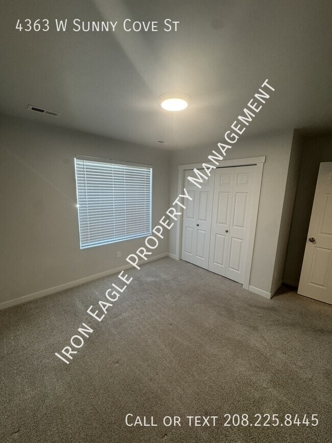 Building Photo - 4363 W Sunny Cove St