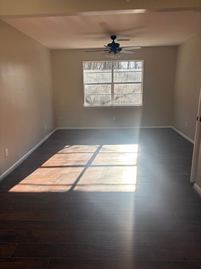 Building Photo - New For Rent in Pinson!