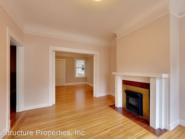 Building Photo - 478 Sanchez St