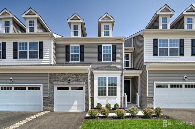 Building Photo - 13 Griffin Ln