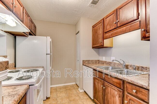 Building Photo - 2515 Center West Parkway - 2L