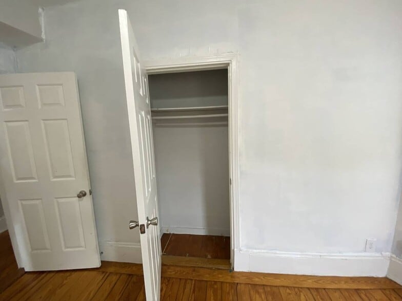 Building Photo - 101 Sydney St