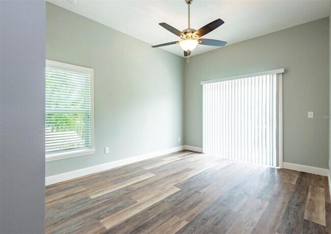 Building Photo - 1918 N Betty Ln