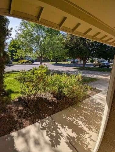 Building Photo - 61862 Avonlea Cir