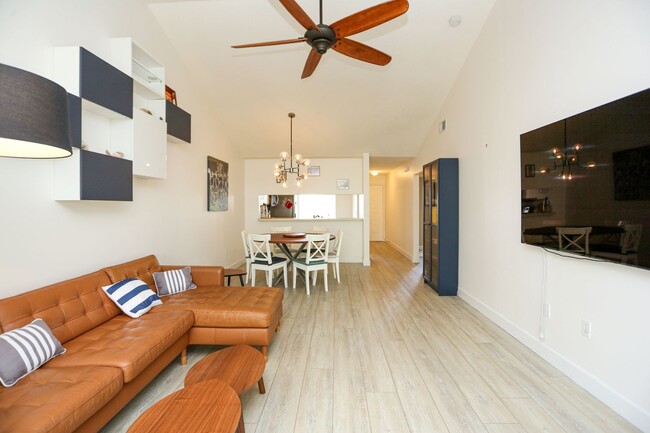 Building Photo - **ANNUAL OR SEASONAL RENTAL**