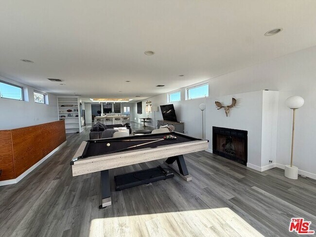 Building Photo - 46 Rose Ave