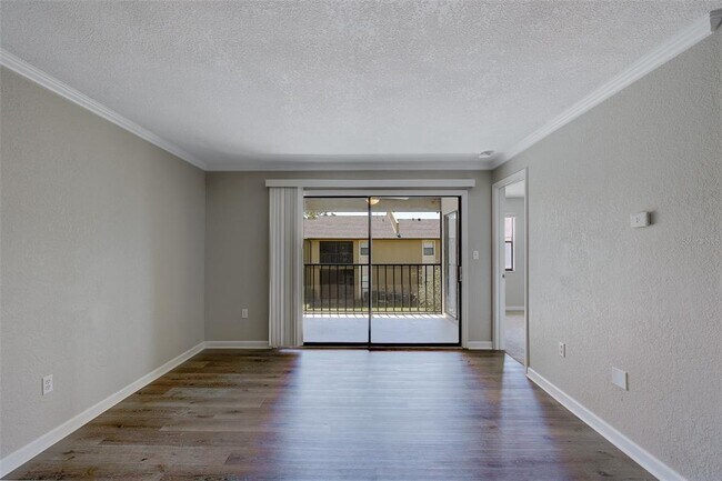 Building Photo - 12293 Sailwinds Dr