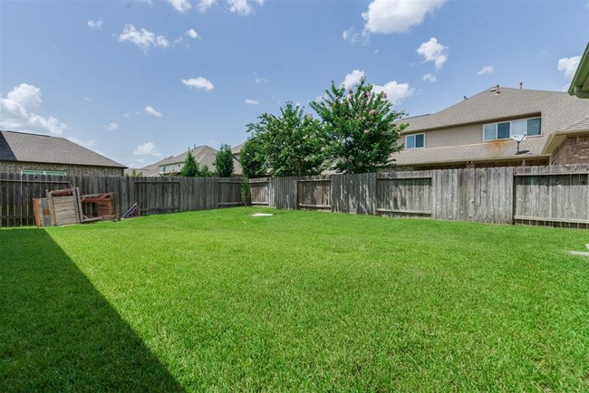 Building Photo - 24918 Azalea Ranch Dr