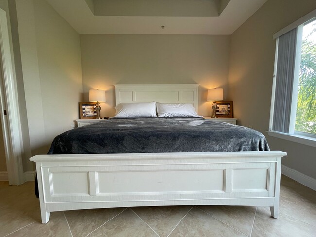 Building Photo - 1325 Sweetwater Cove