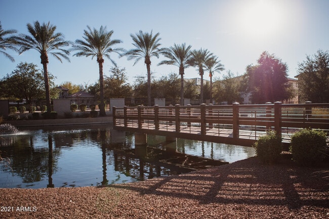 Building Photo - 2754 S Sulley Dr