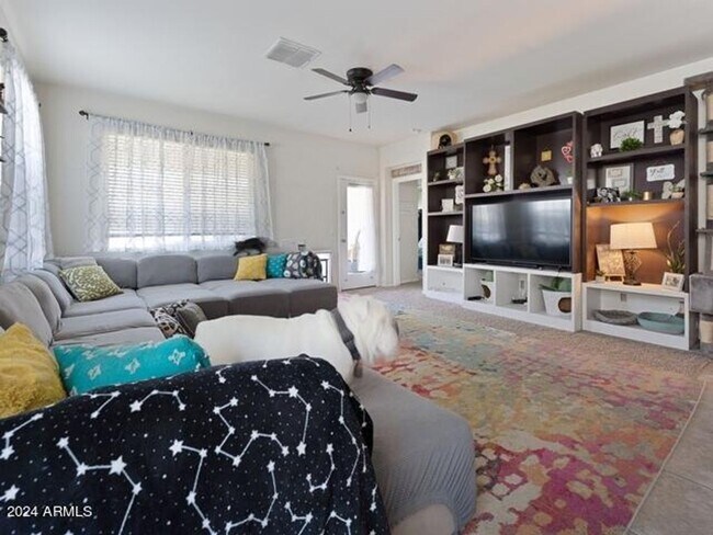 Building Photo - 30990 W Mulberry Dr