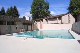 Pool - Rolling Hills Townhouses