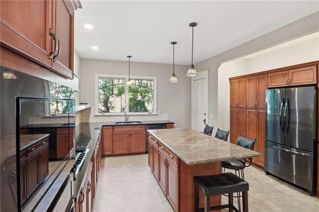 Building Photo - 155 Edgerton St