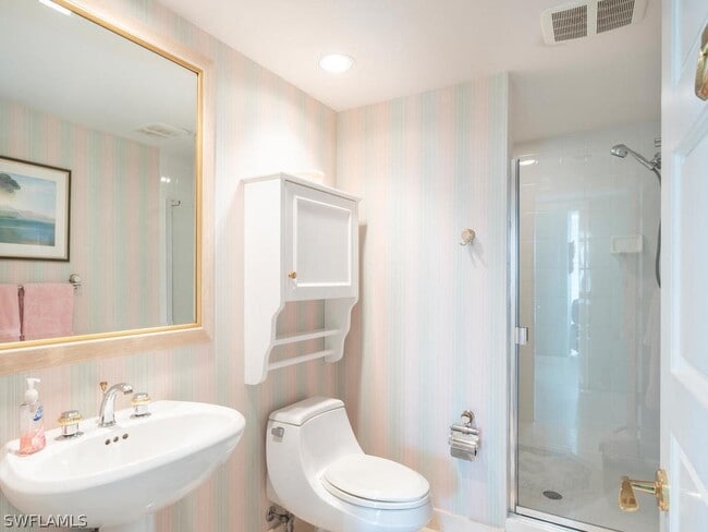 Building Photo - 3971 Gulf Shore Blvd N