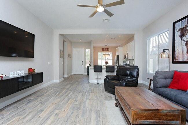 Building Photo - 7707 E Phantom Way