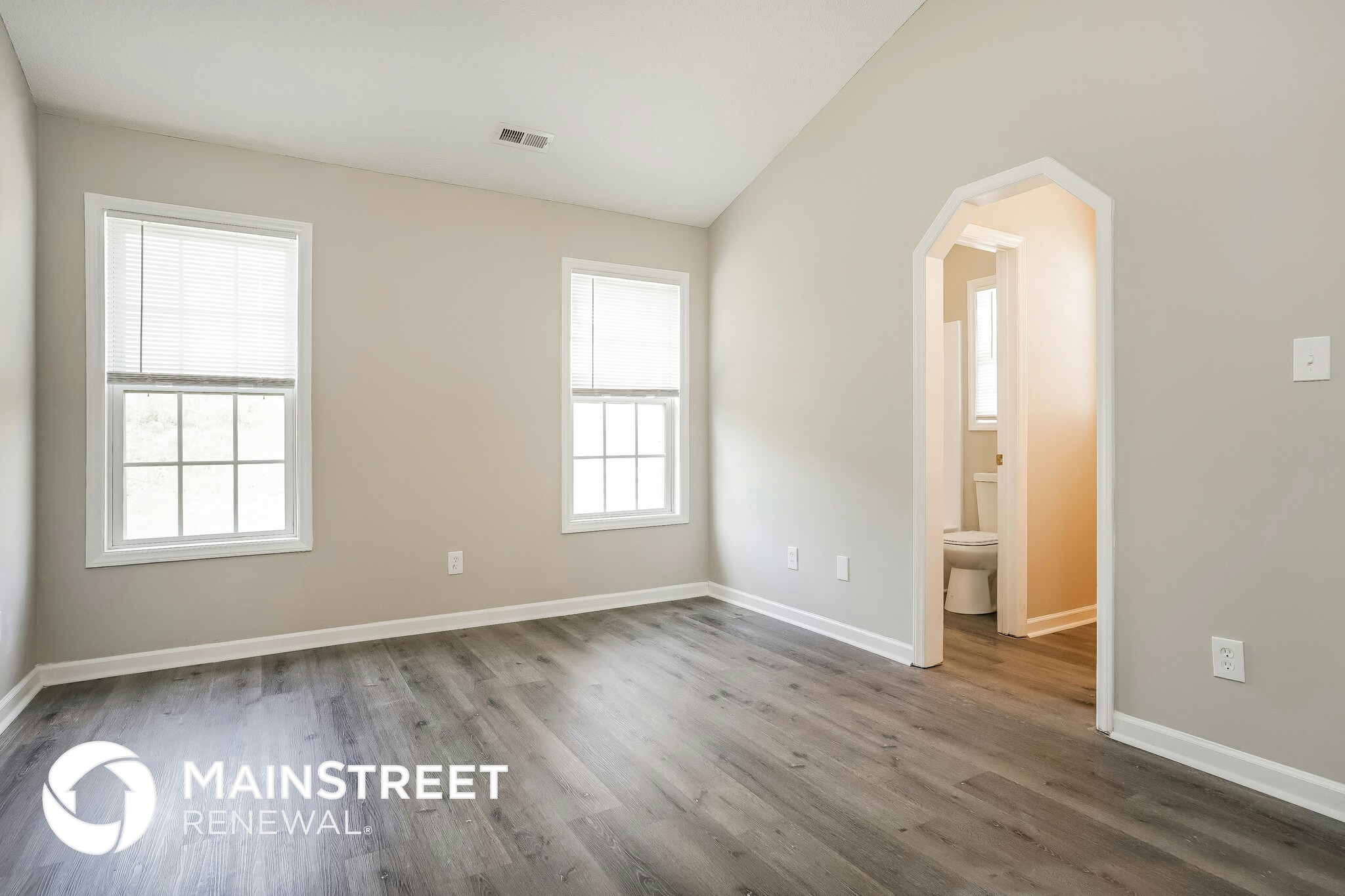 Building Photo - 5165 Julip Dr