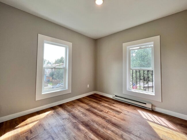 Building Photo - Dodge Ct (KC-AM)