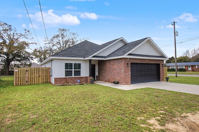 Building Photo - 197 W 1st Ave