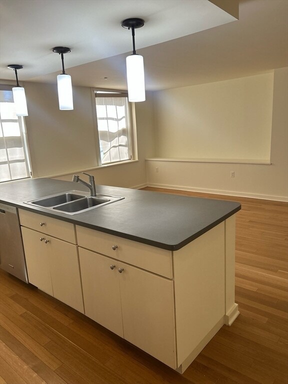 Building Photo - 10 Linwood St