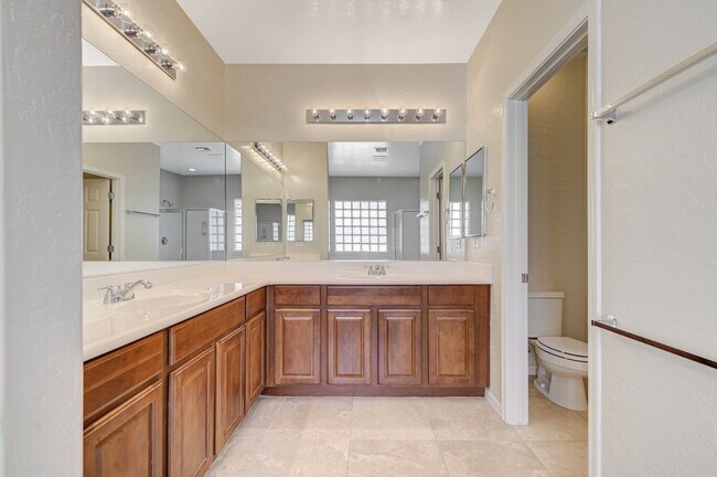 Building Photo - 4 Bedroom Home in Silverstone Ranch / No Rear Neighbors!