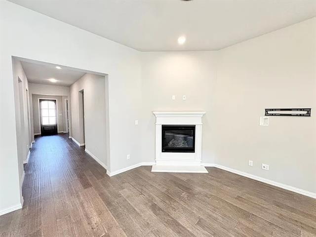 Building Photo - 809 Uplands Dr