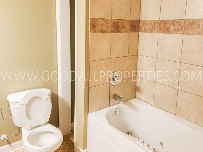 Building Photo - 4 Bedroom 3 Bath in Glynn Village! $2,895 for 1 year lease or $2,795 for a 2 year lease!