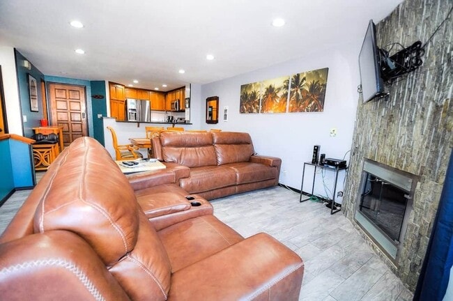 Building Photo - 731 Seacoast Dr